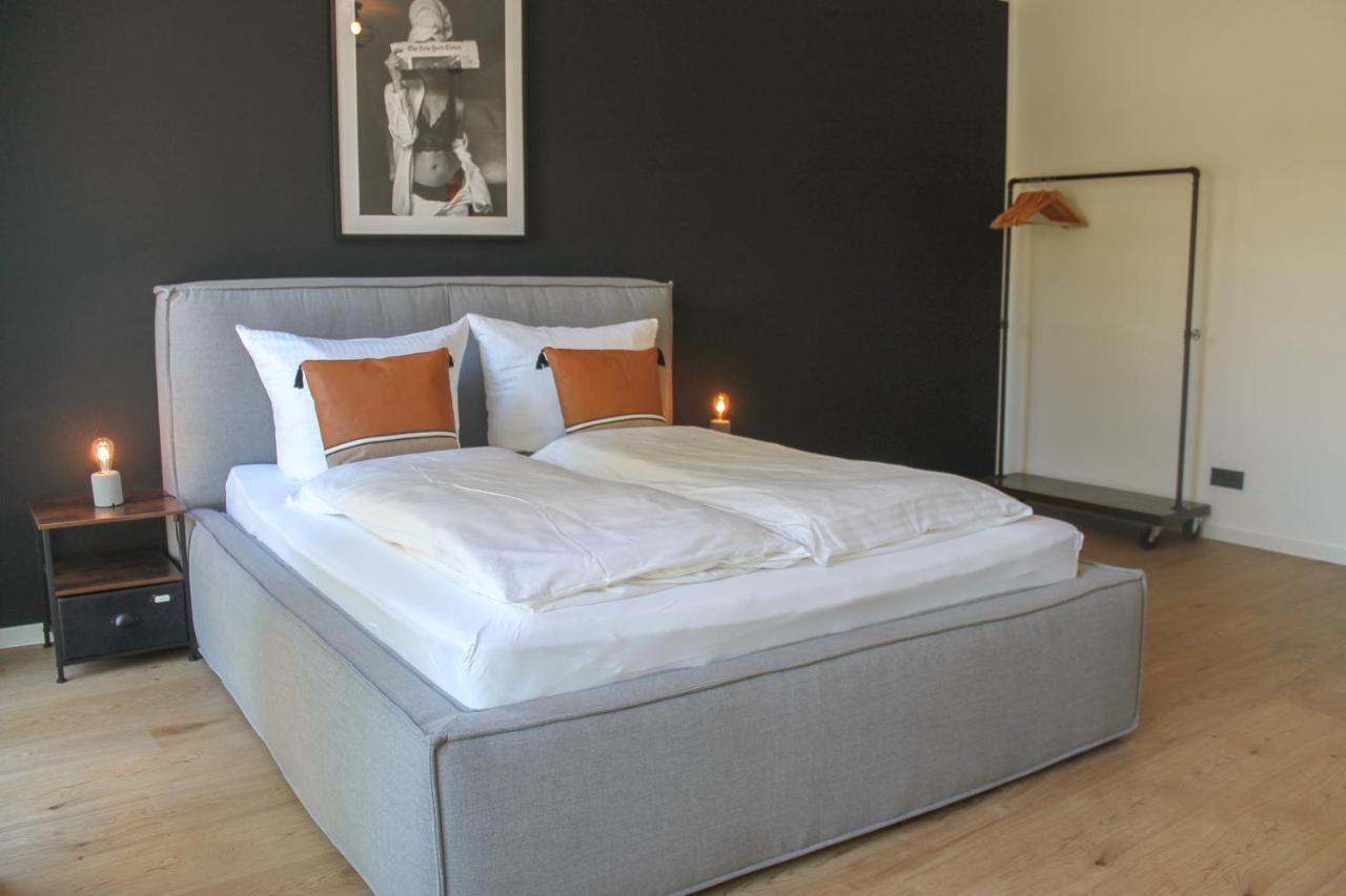 New York Apartment - Fuer Freunde & Familien, Stadtnah, Parkplatz, E-Ladestation, Gitterbox Fuer Fahrraeder, Fitnessstudio, Digitale Gaestemappe Mit Restaurant- Und Unternehmenstipps Koblenz  Eksteriør billede