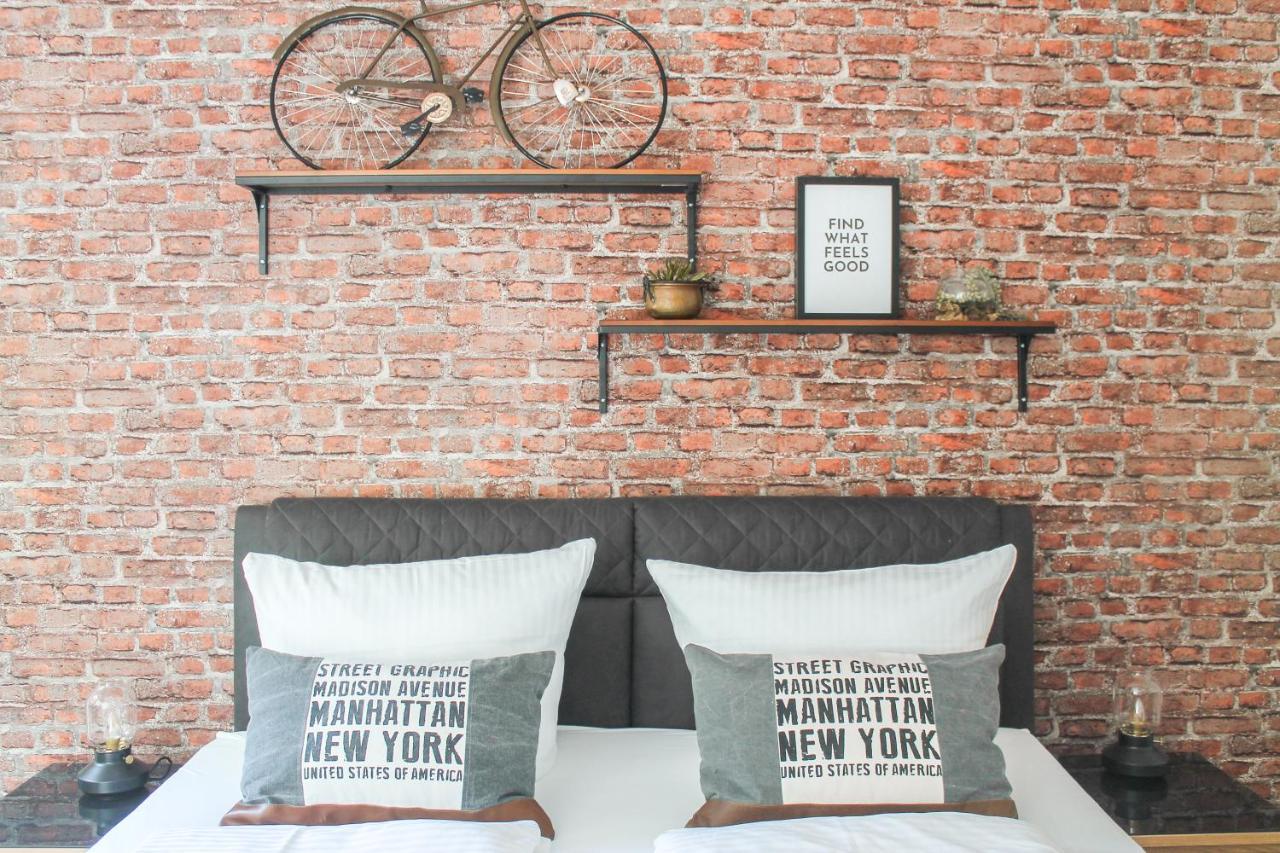 New York Apartment - Fuer Freunde & Familien, Stadtnah, Parkplatz, E-Ladestation, Gitterbox Fuer Fahrraeder, Fitnessstudio, Digitale Gaestemappe Mit Restaurant- Und Unternehmenstipps Koblenz  Eksteriør billede
